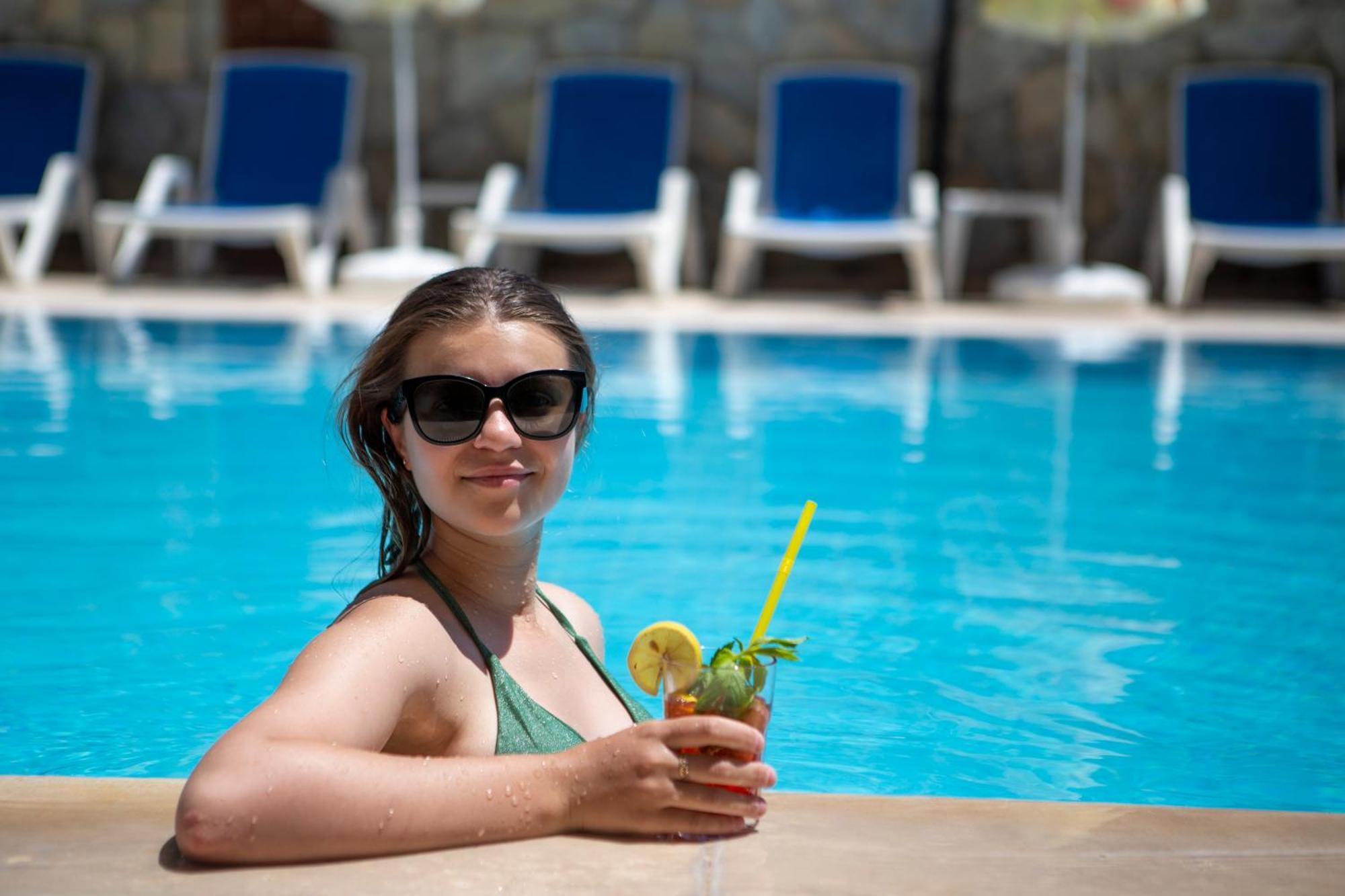 Lara Dinc Hotel Antalia Esterno foto