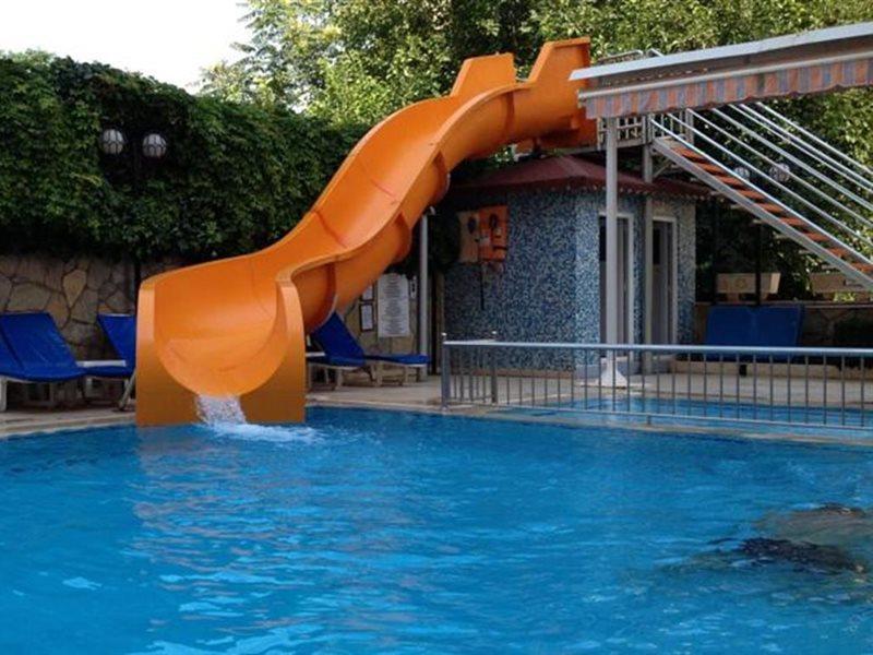 Lara Dinc Hotel Antalia Esterno foto