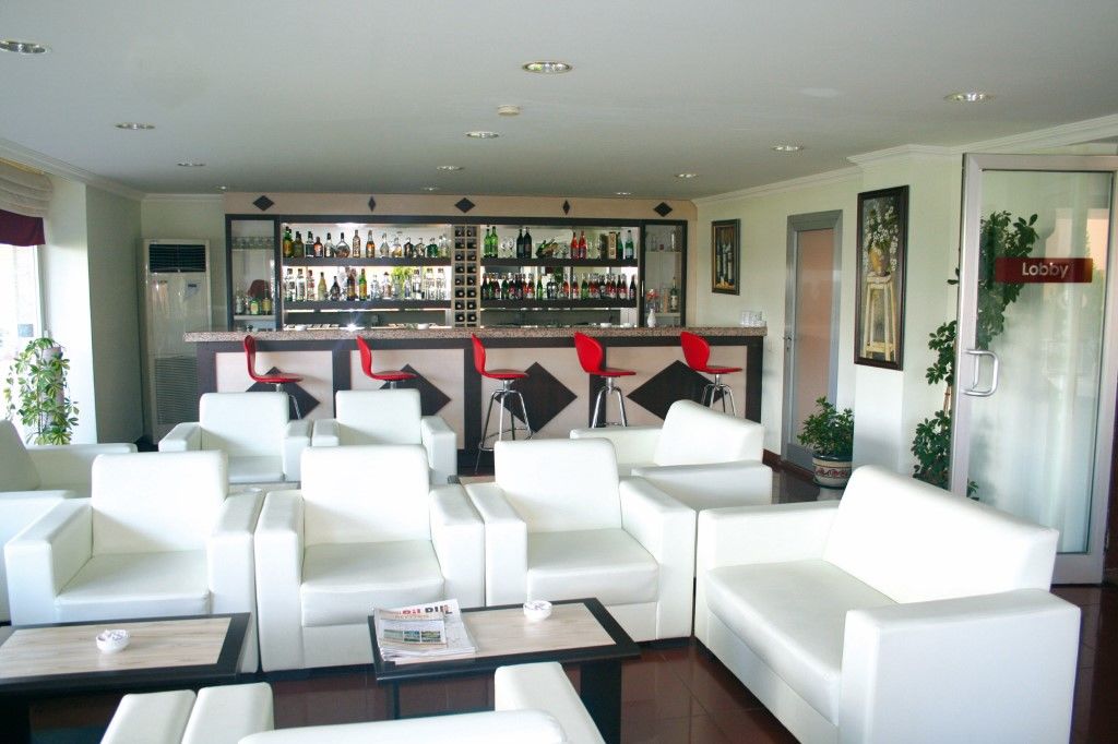 Lara Dinc Hotel Antalia Esterno foto